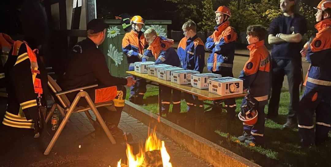 Gut zweieinhalb Stunden waren die Gruppen quer durch Maschen unterwegs, um diverse Aufgaben zu lösen. Foto: Pressestelle Feuerwehr Seevetal