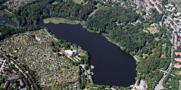 Der Stadtpark mit dem Außenmühlenteich