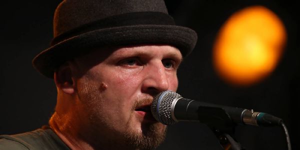 Jimmy Cornett: Streamkonzert aus Marias Ballroom mit vier Bands
