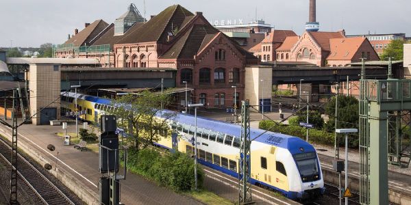 Anschlag in Halle: Verstärkte Schutzmaßnahmen am Bahnhof Harburg