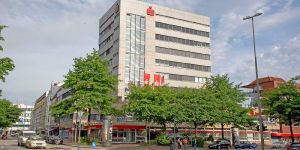 Sparkasse feieret mit Kunden ihr Jubiläum am Sand