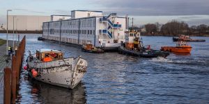 Wohnschiff "Transit" wird erst im Januar aus dem Binnenhafen entfernt