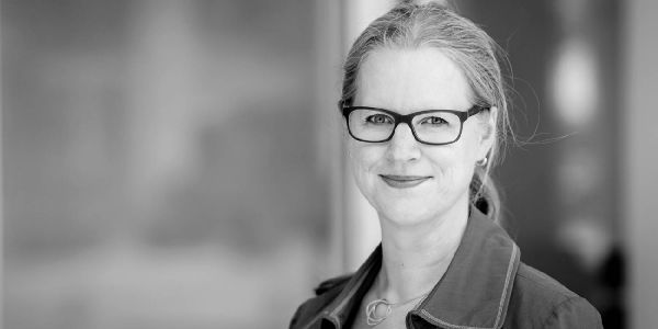 Eine echte Japanologin bittet zur Lesung in die Fischhalle