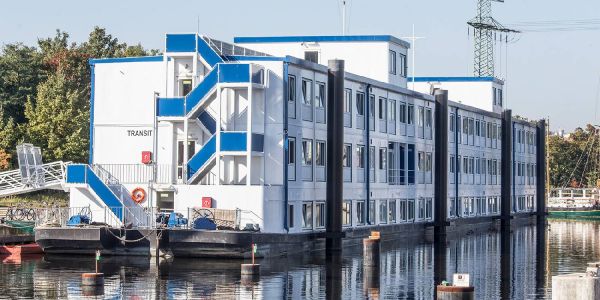 Der letzte Bewohner hat das Wohnschiff &quot;Transit&quot; verlassen