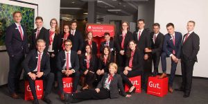 17 neue Auszubildende sind bei der Sparkasse Harburg-Buxtehude