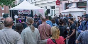 Phoenix-Viertel Fest: Sommernacht lockt Gäste vor Heimos Bühne