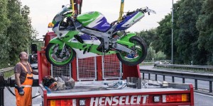 Nach schwerem Motorradunfall: Polizei sucht Augenzeugen