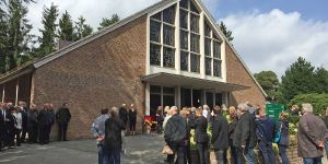 Familie, Freunde und Weggefährten nahmen Abschied von "Fliege"