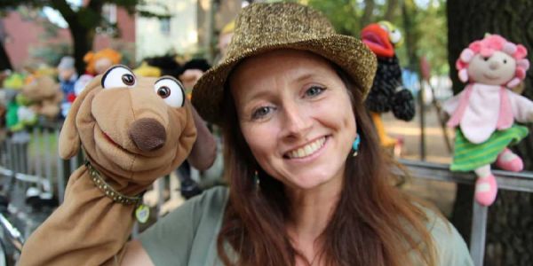 Kollin Kläff: Ein cleverer Hund begeistert Harburgs Kinder