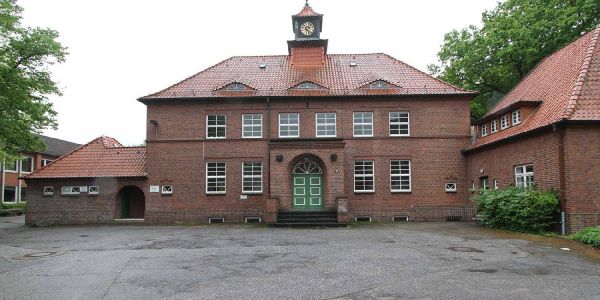 Wenig Plätze: Katholische Schule Neugraben muss auswählen