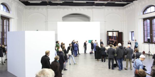 Flexibles Flimmern im Kunstverein: Wartesaal wird zum Kinosaal