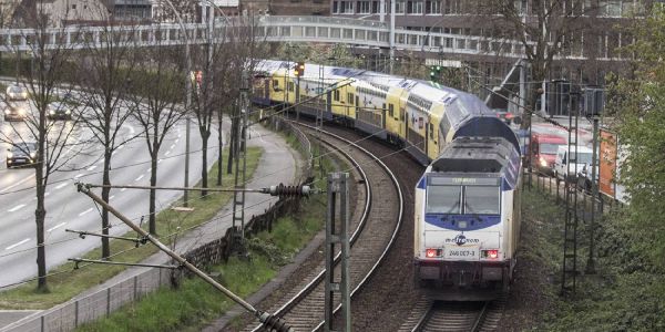 Harburg: Plan für drittes Bahngleis ist nicht vom Tisch 