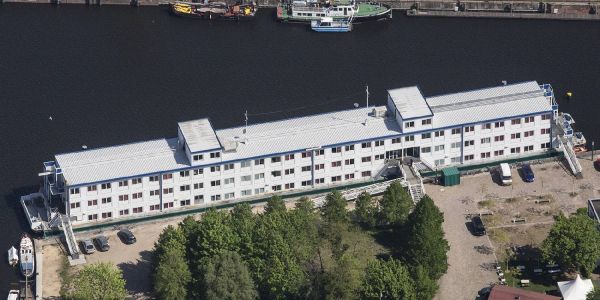 &quot;Transit&quot;: Absage an Spekulationen über Kauf des Wohnschiffs