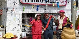 Total abgefahren: Restkunstprojekt plant Sockenkette im Binnenhafen