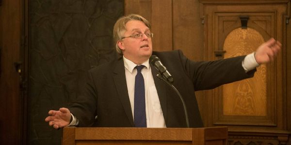 Frank Richter ist ist erneut zum kreisvorsitzenden der SPD in Harburg gewählt worden. Foto: Andre Zand-Vakili Wahl zum SPD-Kreisvorstand: Neue Gesichter nur in der zweiten Reihe