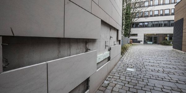Vandalismus am Rathausforum: Gegenmaßnahmen verzweifelt gesucht