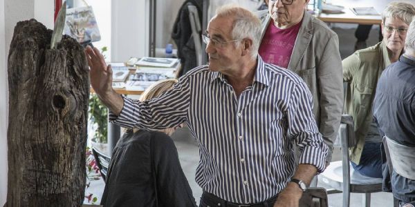 Fischhalle: Rüdiger Knott zeigt Objekte und Materialbilder