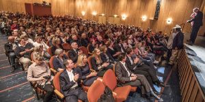 Voller Saal zum Auftakt der Duckomenta im Harburger Museum
