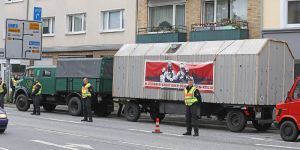 G20: Großaufgebot der Polizei kontrolliert Konvoi aus dem Wendland