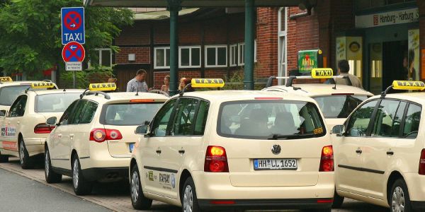 Grüne Idee: Taxistände sollen Fahrradstellplätze werden