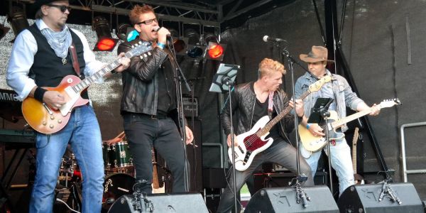 Lokal-Matadoren aus Harburg: Die Betty Fort Houseband ist dabei. Foto: pr HTB rockt die Jahnhöhe: Open-Air-Konzert am Sonnabend
