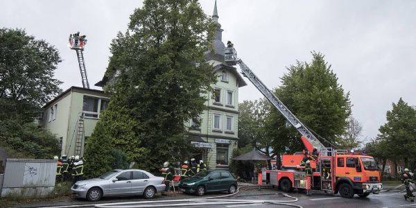 Schneller Feuerwehreinsatz rettet historischen Wilhelmsburger Hof