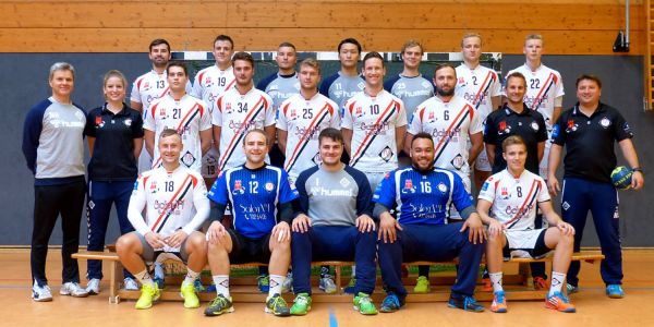 Da war die Welt noch in Ordnung: Das Trainerduo Martin Hug (links) und Matthias Steinkamp (rechts) verlässt den TV Fischbek. Foto: privat Handball