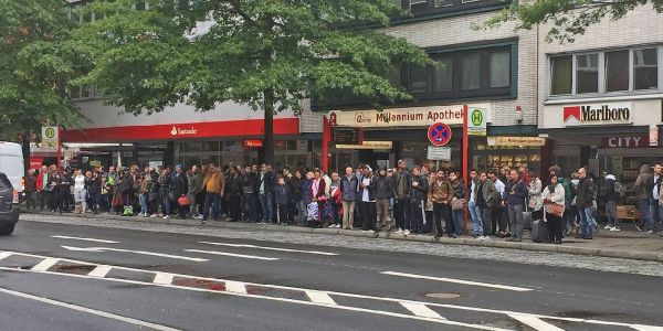 Sturm:  14-Jährige in Harburg durch herabfallenden Ast schwer verletzt