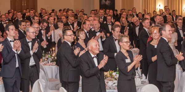 Zeitenwende beim Herrenabend: Der Winand geht von Bord