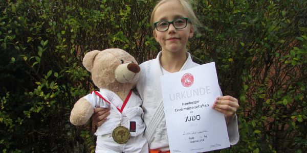 Wurde Hamburger Meisterin ihrer Altersklasse: Linda Jean Geerdts. Foto: privat Hamburger Judo-Meistertitel für Linda Jean Geerdts aus Harburg