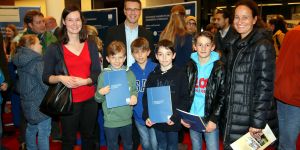 Dichtes Gedränge beim Marktplatz der weiterführenden Schulen