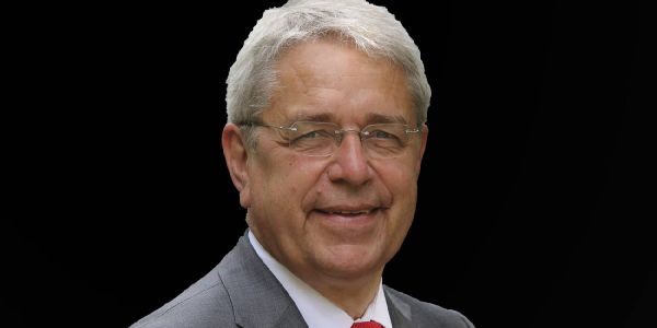 Thomas Völsch. Foto: André Zand-Vakili Trauerfeier für "Bürgermeister" Thomas Völsch findet in Ohlsdorf statt