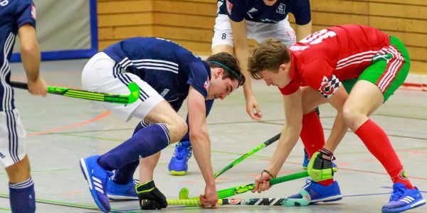 Beim Heimspiel in der Kersche verloren die Harburger am Sonntag gegen den Hamburger Polo Club. Foto: Bernhard Gehl/TGH Hockey-Bundesliga: TGH holt wichtigen Sieg für Klassenerhalt