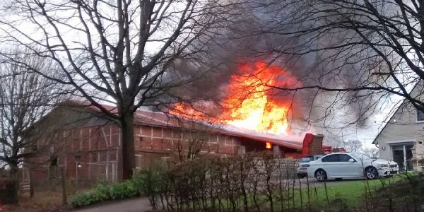 Rosengarten: Scheune in Sottorf brannte lichterloh