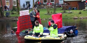 Sandra Keck fordert König heraus: 2500 Besucher bei der Teichwette (Video)