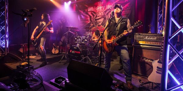 Marias Ballroom: Whiskey Hell weihte die neue Bühne ein
