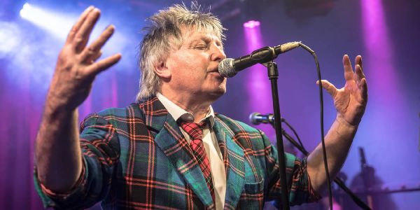 Punk-Veteranen brachten den Pogo in Marias Ballroom