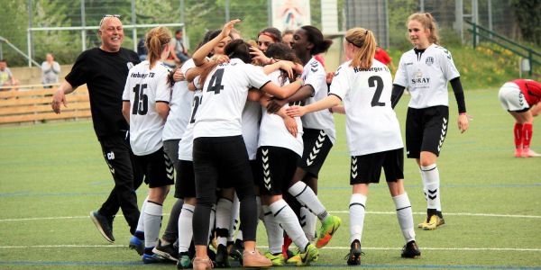 Start der Fußball-Bundesliga: Erstes Heimspiel der HTB-Juniorinnen