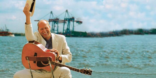 Liedermacher Jochen Wiegandt kommt in die Fischhalle