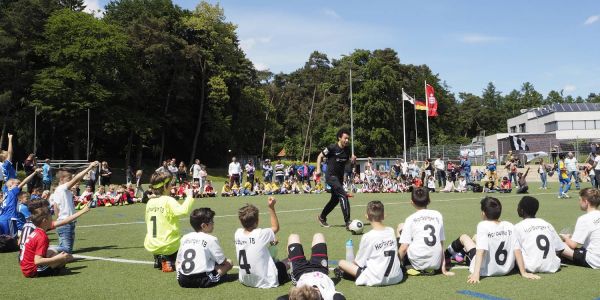 Auftritt für den Fußball-Nachwuchs: Pfingst-Turnier beim HTB