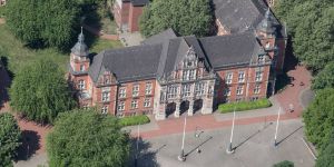 Drei Kandidaten sind heiße Favoriten für den Bezirksamtsleiterposten