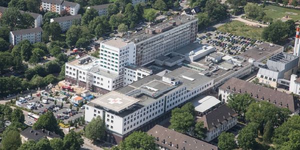 Das Krankenhaus Harburg am Eißendorfer Pferdeweg. Foto: André Zand-Vakili Krankenhaus Harburg: Neue Notaufnahme eröffnet im Februar