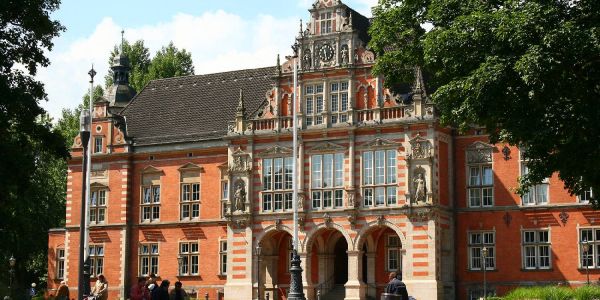 Schönwetter-Politik: Lustlose Debatten und schnelle Entscheidungen