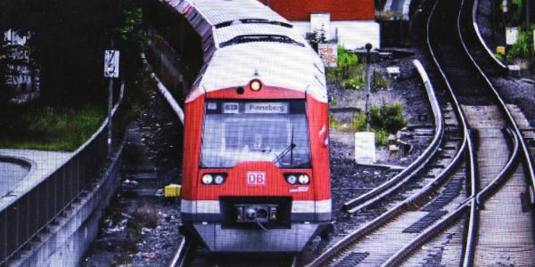 S-Bahn-Stillstand in Harburg nach Kabelbrand im Bahnhof Heimfeld