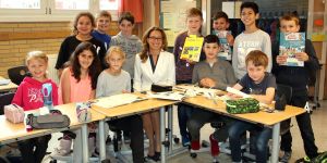 Alte Forst: Bürgerschafts-Präsidentin Carola Veit auf der Schulbank