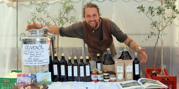 Termin für Genießer: Auf dem Markt gab es seltenes Olivenöl