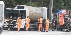 Feuer an Müllwagen: Schneller Feuerwehreinsatz an der AS Heimfeld