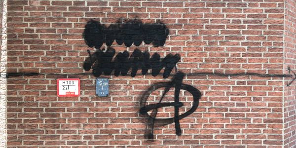 Antisemitische Parolen: Unbekannter schmiert seit Wochen in Harburg