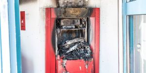 Haspa an der TUHH: Geldautomat brennt nach Sprengversuch