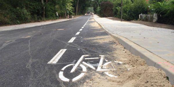 Ausbau Ehestorfer Weg: Der neue Radfahrstreifen ist fertig